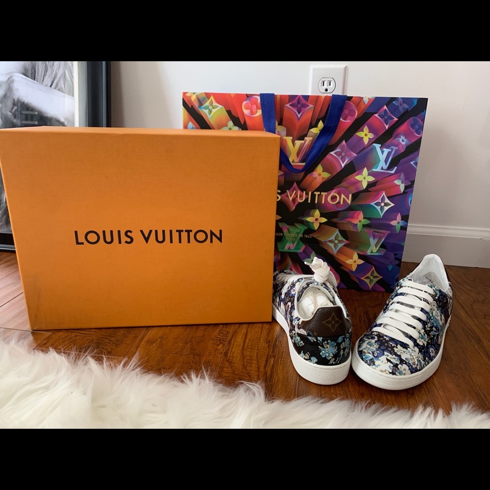 Louis Vuitton blue leather floral sneaker